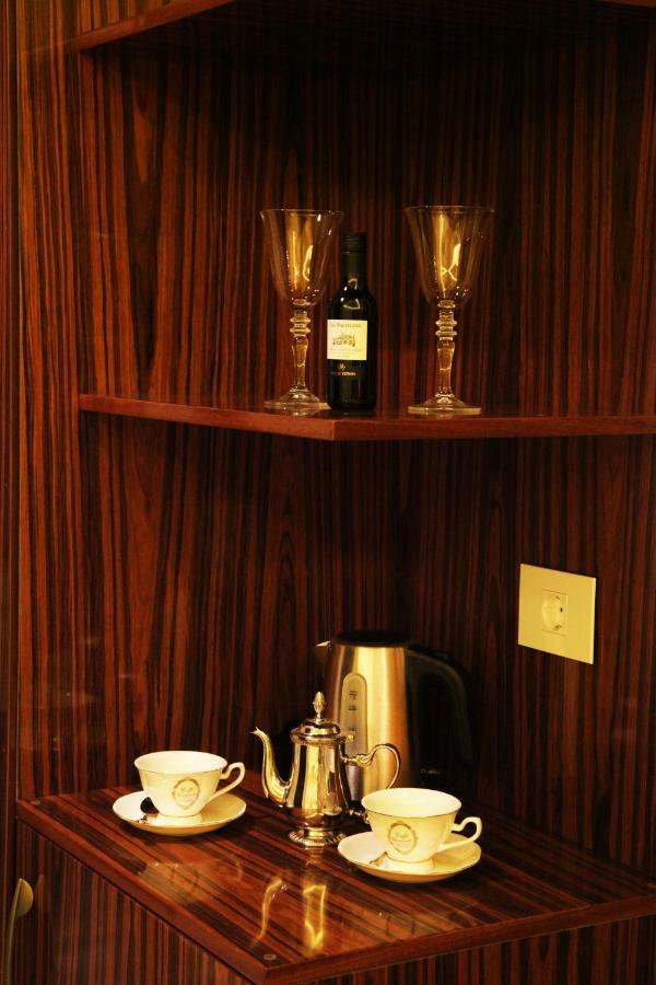 Grand Concerto Hotel Beirut Eksteriør billede